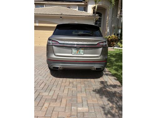 2019 Lincoln Nautilus Standard