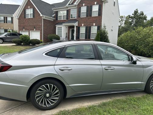 2023 Hyundai SONATA Hybrid Limited