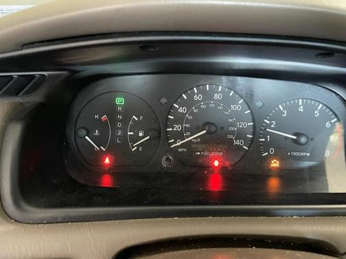 Photo 2 of 2 of 2001 Toyota Camry LE