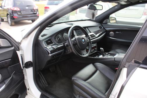 2013 BMW 550 Gran Turismo i xDrive