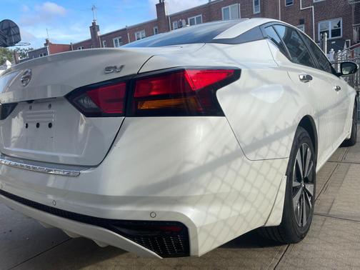 2021 Nissan Altima 2.5 SV