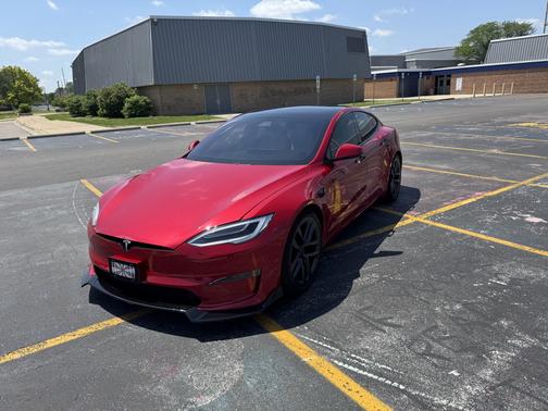 2022 Tesla Model S Plaid