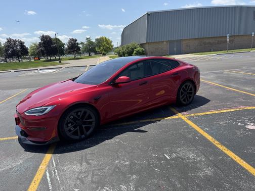 2022 Tesla Model S Plaid