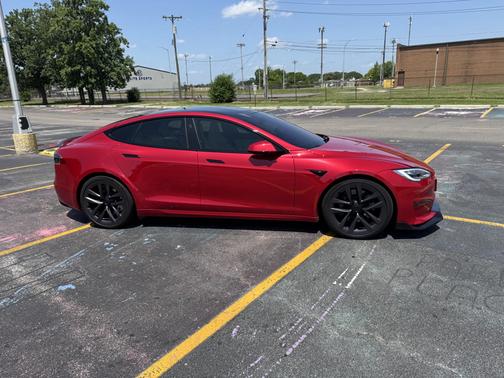 2022 Tesla Model S Plaid