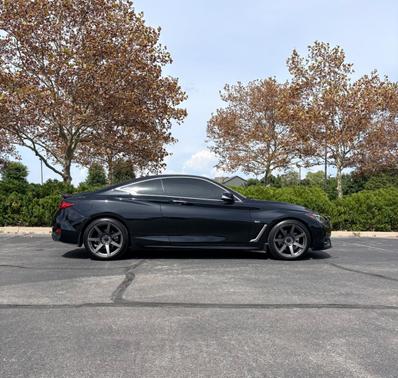 Black 2020 INFINITI Q60 3.0t LUXE