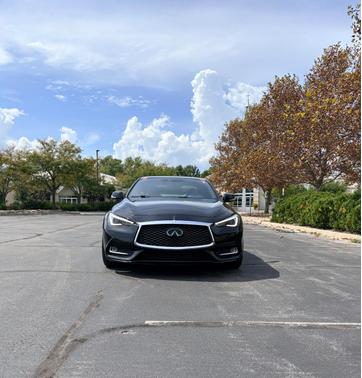 Black 2020 INFINITI Q60 3.0t LUXE