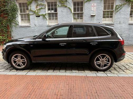 Black 2015 Audi Q5 3.0T Premium Plus