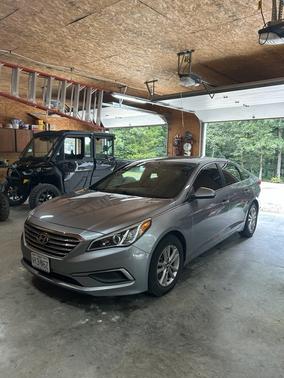 2016 Hyundai SONATA SE