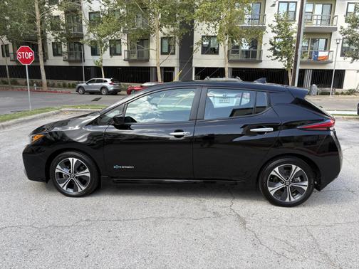 2018 Nissan Leaf SV