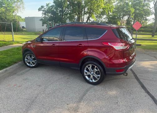 Red 2013 Ford Escape SEL