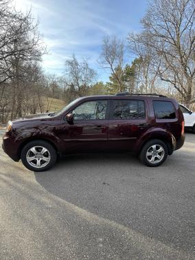 Red 2013 Honda Pilot EX-L