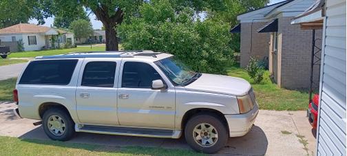 2003 Cadillac Escalade ESV Base