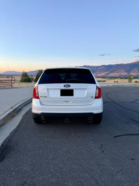 White 2013 Ford Edge SEL