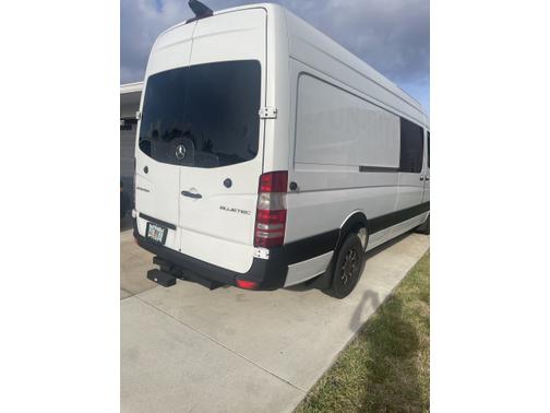 2015 Mercedes-Benz Sprinter High Roof