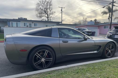 2004 Chevrolet Corvette Base