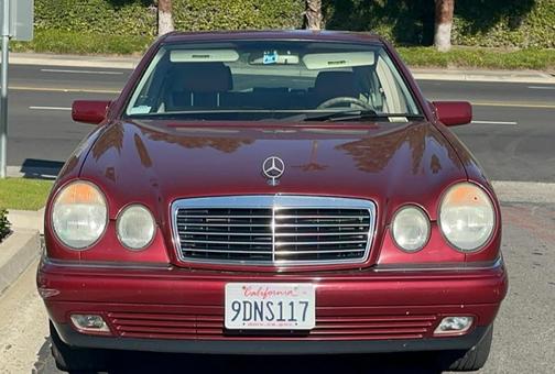 1999 Mercedes-Benz E-Class E320