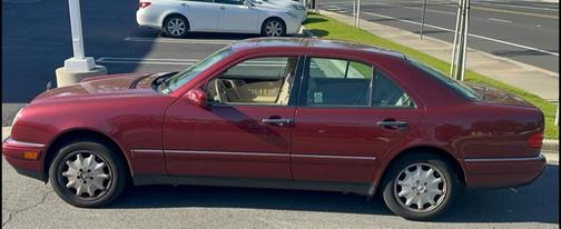 1999 Mercedes-Benz E-Class E320