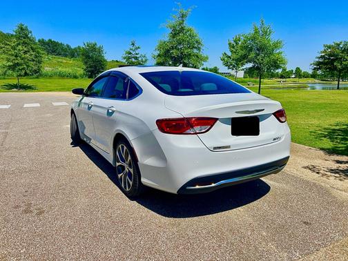2015 Chrysler 200 C