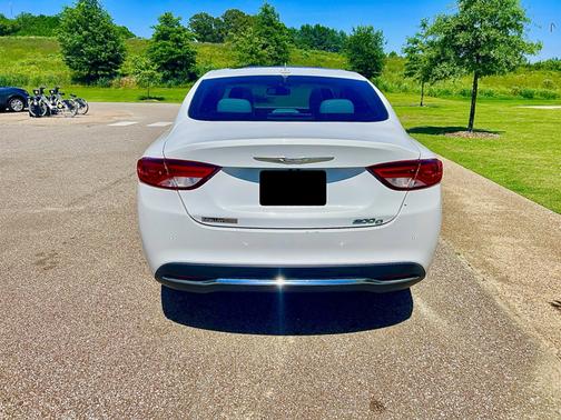 2015 Chrysler 200 C