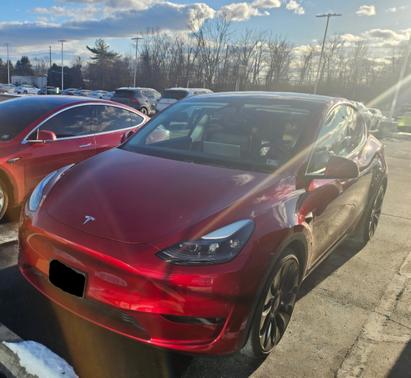 2024 Tesla Model Y Performance