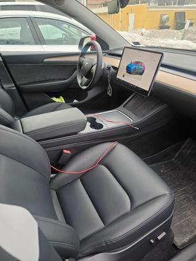 2024 Tesla Model Y Performance