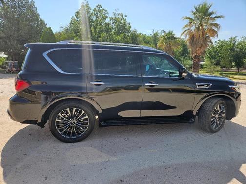 Black 2021 INFINITI QX80 PREMIUM SELECT