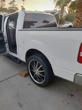 2006 Ford F-150 XLT SuperCrew
