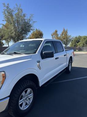 White 2022 Ford F-150 XLT
