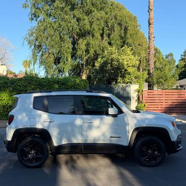 White 2017 Jeep Renegade Latitude