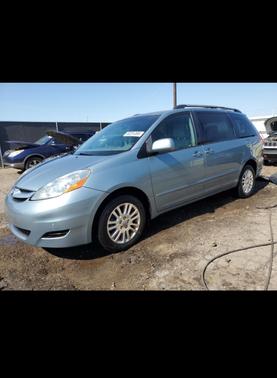 2009 Toyota Sienna XLE Limited