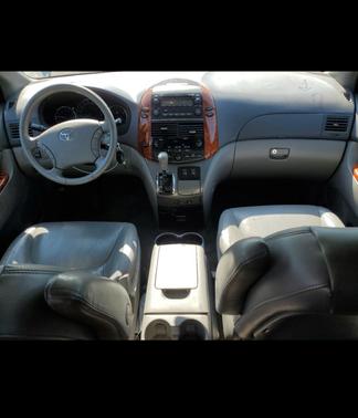 2009 Toyota Sienna XLE Limited