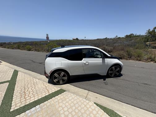 2017 BMW i3 94 Ah w/Range Extender