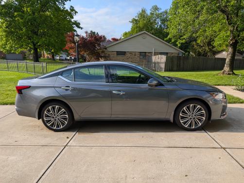 2024 Nissan Altima 2.5 SL