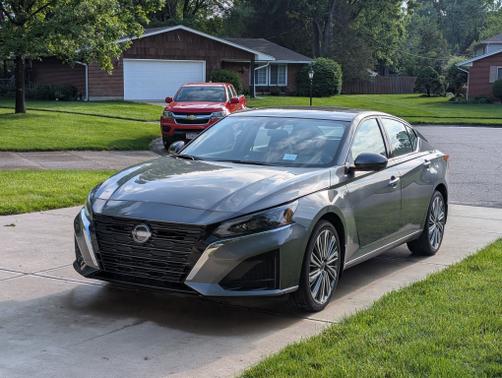 2024 Nissan Altima 2.5 SL