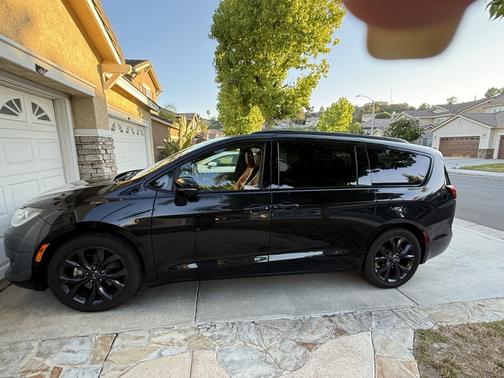 2020 Chrysler Pacifica Limited