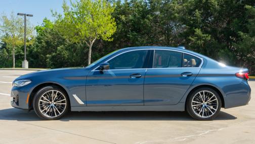 2023 BMW 530 i xDrive