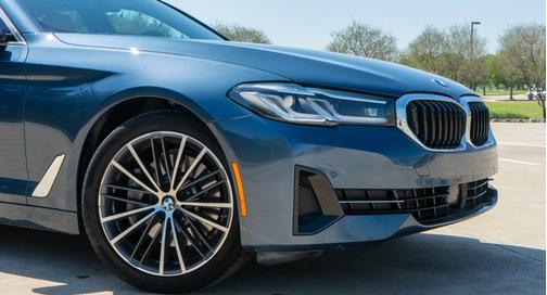 2023 BMW 530 i xDrive