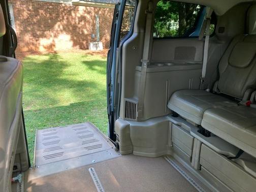 2013 Chrysler Town & Country Touring