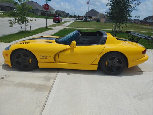 2002 Dodge Viper RT-10