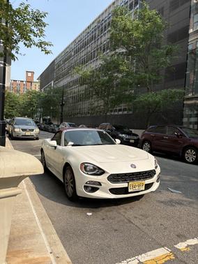 2019 FIAT 124 Spider Lusso