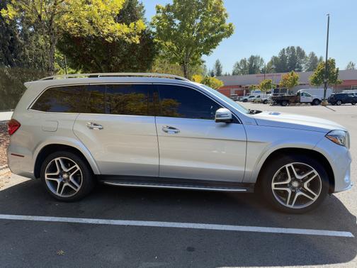 2017 Mercedes-Benz GLS 550 4MATIC
