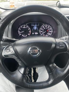 2013 Nissan Pathfinder Platinum