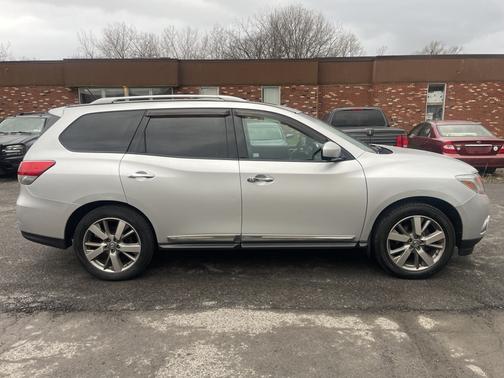 2013 Nissan Pathfinder Platinum