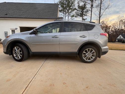 2018 Toyota RAV4 Hybrid Limited