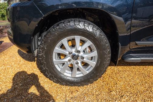 2021 Toyota Land Cruiser Base