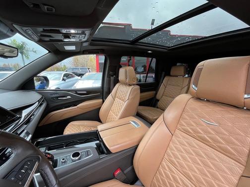 2021 Cadillac Escalade Sport