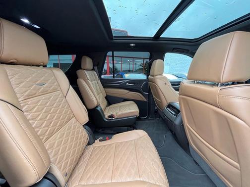 2021 Cadillac Escalade Sport