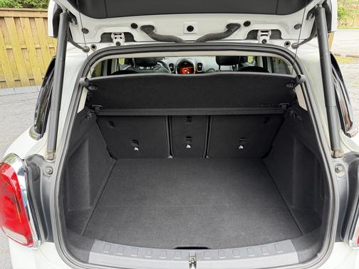 White 2017 MINI Countryman Cooper