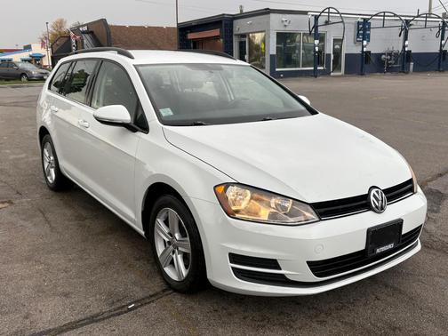 White 2015 Volkswagen Golf SportWagen TDI S 4-Door