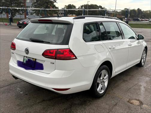 White 2015 Volkswagen Golf SportWagen TDI S 4-Door